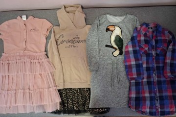 UBRANIA DLA DZIEWCZYNKI &ndash; ROZMIAR 146-152