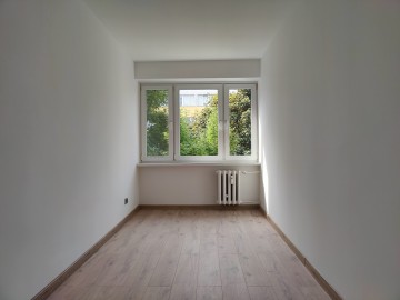 Sprzedam 2 pokoje po remoncie, na 2 piętrze ul. 11 Listopada