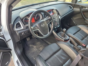 Opel Astra J lift 2015 zarej.Pl. bogate wyposażenie polecam
