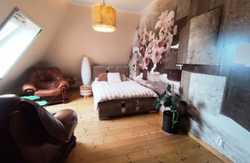 Oszczędny w eksploatacji dom, dwa garaże, duża, zagospodarow ...