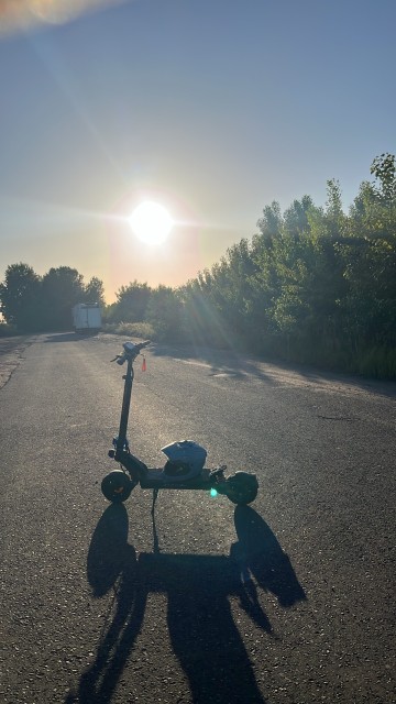 Używana hulajnoga elektryczna kukirin g2 master 2024