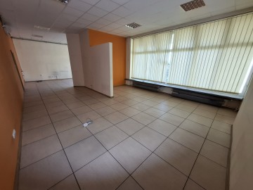 Konin &ndash; ul. Przemysłowa | Lokal użytkowy 97 m&sup2; | 1 piętro