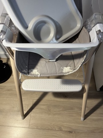 Krzesełko do karmienia lionelo