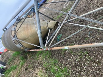 Sprzedam silos lejowy poliestrowy