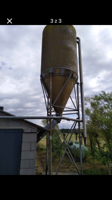 Sprzedam silos lejowy poliestrowy