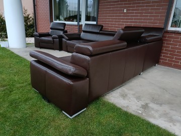 Sprzedam narożnik plus fotel ze sk&oacute;ry