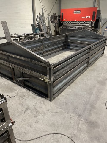 Burty do przyczep remonty piaskowanie