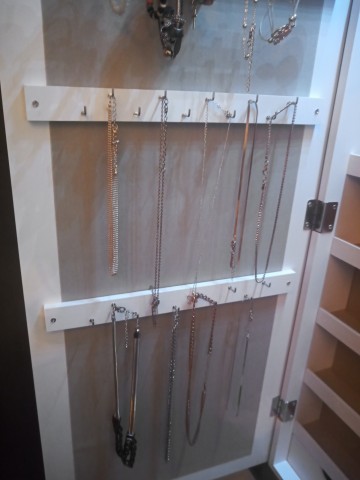 Lustro na biżuterię