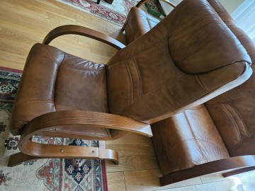 SPRZEDAM WERSALKĘ WRAZ Z DWOMA FOTELAMI Z EKOSK&Oacute;RY