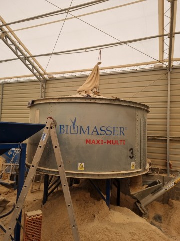 Zbiornik na trociny wi&oacute;ry buforowy duży pelleciarka