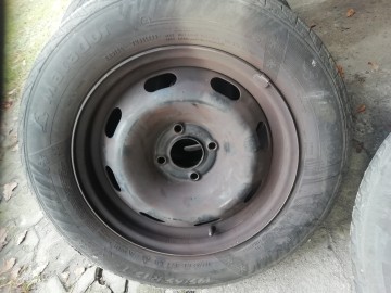 Sprzedam komplet k&oacute;ł