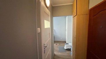 2 pok., rozkładowe mieszkanie po remoncie-niski blok-os. V