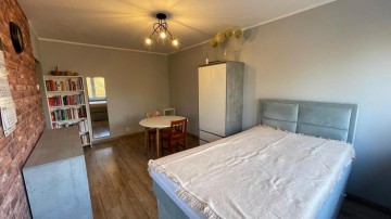 2 pok., rozkładowe mieszkanie po remoncie-niski blok-os. V