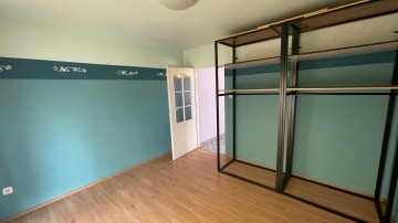 Przestronne-5 pokojowe mieszkanie-1 piętro-balkon-Star&oacute;wka