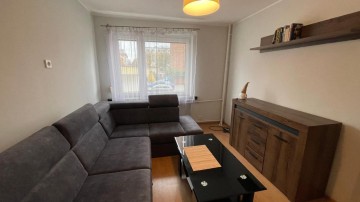 3 pok. mieszkanie, 1 piętro, niski blok -ul. Aleje 1 Maja