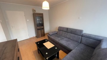 3 pok. mieszkanie, 1 piętro, niski blok -ul. Aleje 1 Maja