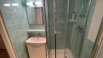 3 pok. mieszkanie, 1 piętro, niski blok -ul. Aleje 1 Maja