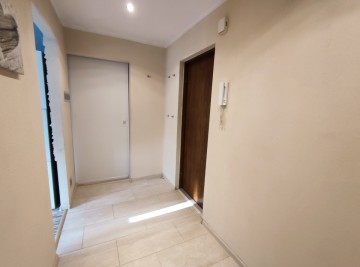 2 pokojowe mieszkanie, częściowo umeblowane, 2 piętro, winda