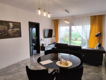 Apartament z tarasem, działką i miejscem parkingowym -Konin