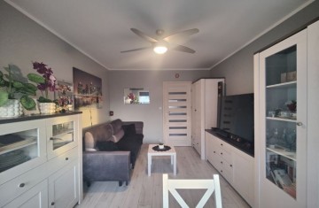 Na sprzedaż 2 pokoje rozkładowe z balkonem - V osiedle