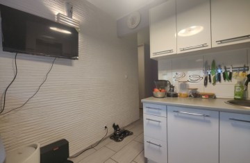 Na sprzedaż 2 pokoje rozkładowe z balkonem - V osiedle