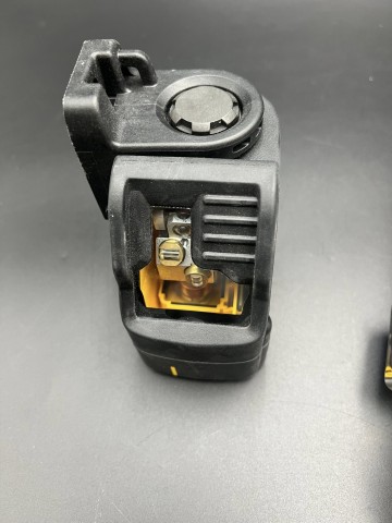 Laser krzyżowy DeWalt DW088K