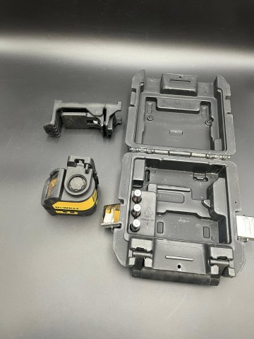 Laser krzyżowy DeWalt DW088K