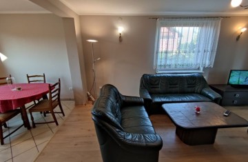 Do wynajęcia funkcjonalny dom dla pracownik&oacute;w w delegacji