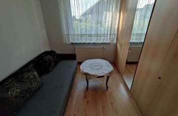 Do wynajęcia funkcjonalny dom dla pracownik&oacute;w w delegacji