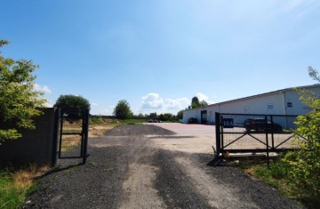 Hala prod.-magazynowa, biura, utwardzony plac, duża działka