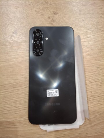 Sprzedam nowy samsung a17