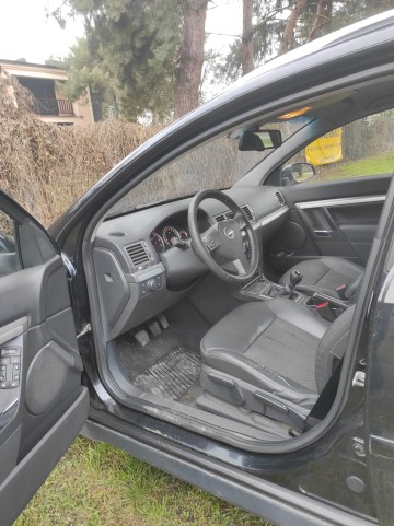 Opel Vectra Combi 1,9 cdti, 150 KM
