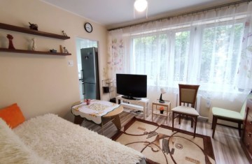 Wynajmę umeblowane, 2-pok. mieszkanie, II piętro, ul. Zakole