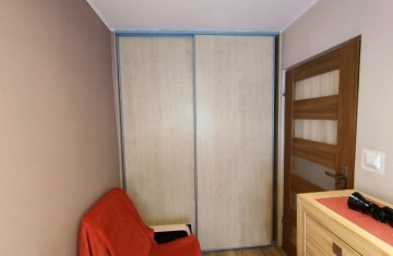 Wynajmę umeblowane, 2-pok. mieszkanie, II piętro, ul. Zakole