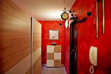 Sprzedam 4-pokojowe-mieszkanie 73 m&sup2;-Konin, ul. Przemysłowa