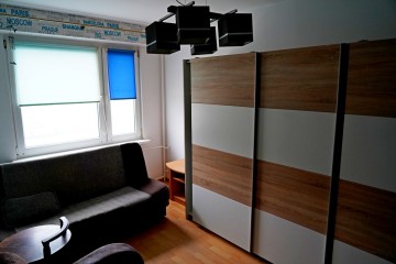 Sprzedam 4-pokojowe-mieszkanie 73 m&sup2;-Konin, ul. Przemysłowa