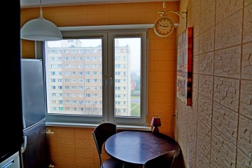 Sprzedam 4-pokojowe-mieszkanie 73 m&sup2;-Konin, ul. Przemysłowa