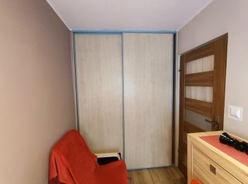 Wynajmę umeblowane, 2 pok. mieszkanie, 2 piętro-ul. Zakole