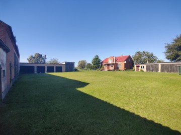 Sprzedam dom z zabudowaniami gospodarczymi -gm. Ślesin