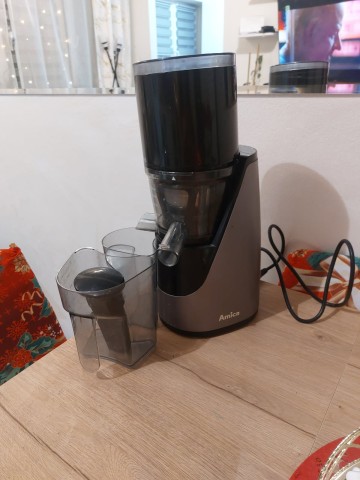 Sprzedam Wyciskarka wolnoobrotowa Amica