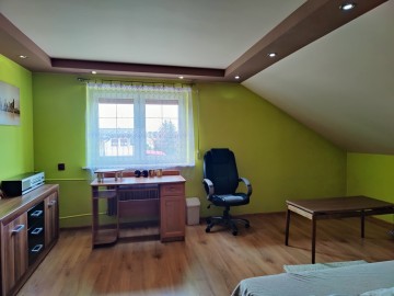 Sprzedam duży dom z pokojami noclegowymi -Licheń Stary