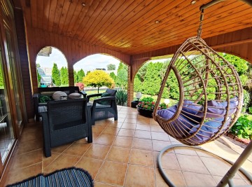 Oszczędny w eksploatacji dom, 2 garaże, działka o pow.2050m2