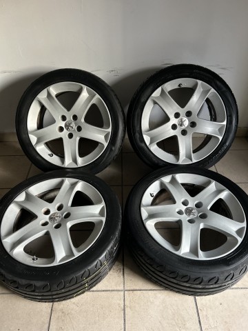 Sprzedam koła felgi 5x108 17 cali wraz z oponami 225/45/17