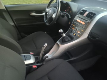 Toyota Auris 2007 2.2 diesel