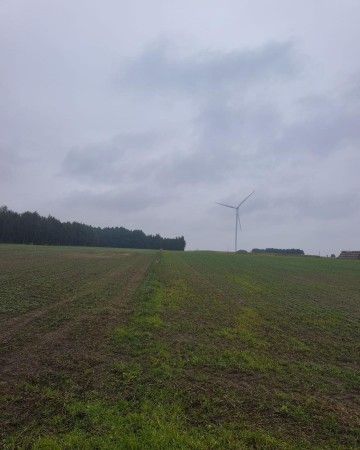 Działka rolna z lasem i przeznaczeniem inwestycyjnym (PU)