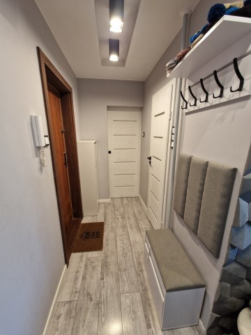 Na sprzedaż mieszkanie 2 pokoje wyszyńskiego II piętro