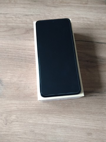 Motorola g84 5G 12/256 gb Android 15