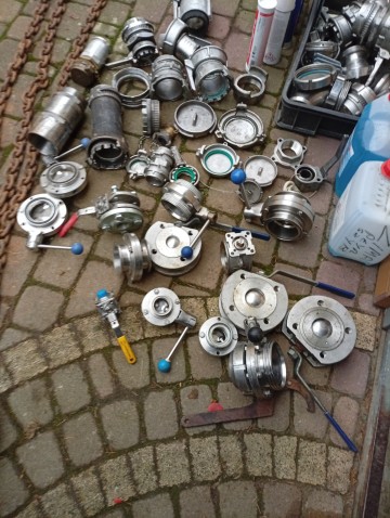 Sprzedam akcesoria do cystern tkw