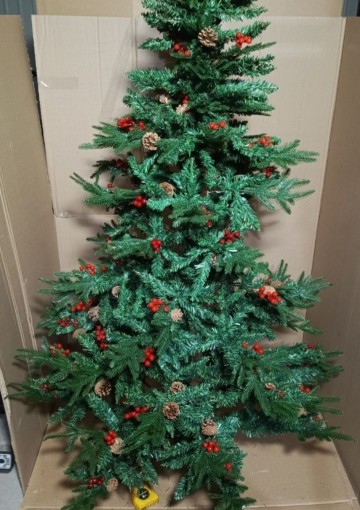 Choinki sztuczne powystawowe