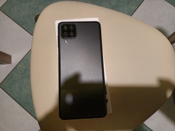 Sprzedam Samsunga Galaxy a12 dual SIM jak nowy LTE NFC 6,5